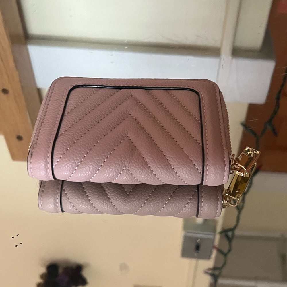 The Victoria Small Wallet Orchid Blush VICTORIA’S SECRET - Picture 3 of 7
